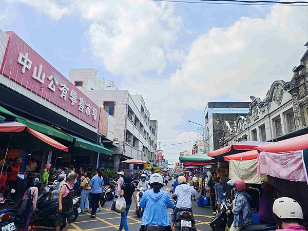 台南商圈小旅行-金唐殿+中山市場商圈 (48).jpg