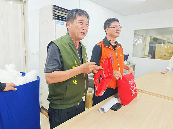 國王家族羽絨服飾觀光工廠 (6).jpg