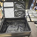 黑箱作業行李箱專賣店 (22).jpg