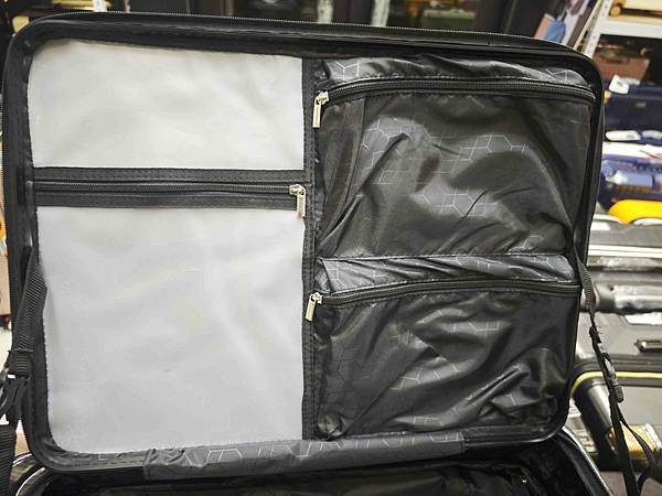 黑箱作業行李箱專賣店 (21).jpg