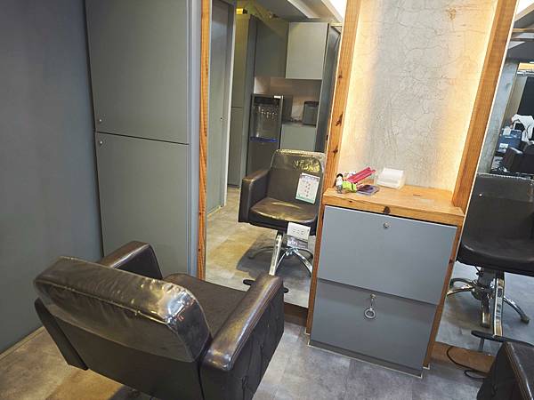 AND HAIR SALON (11).jpg