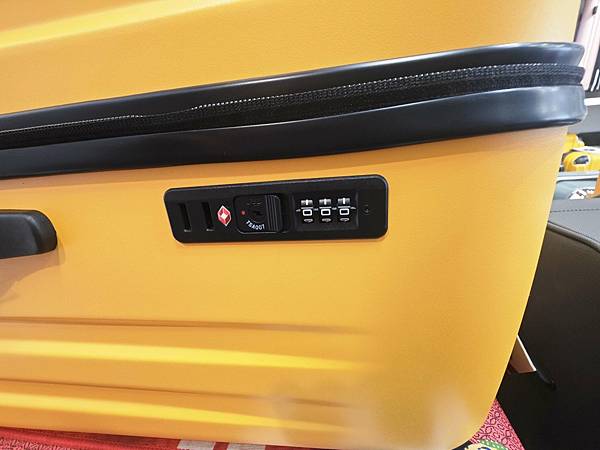 黑箱作業行李箱專賣 (23).jpg