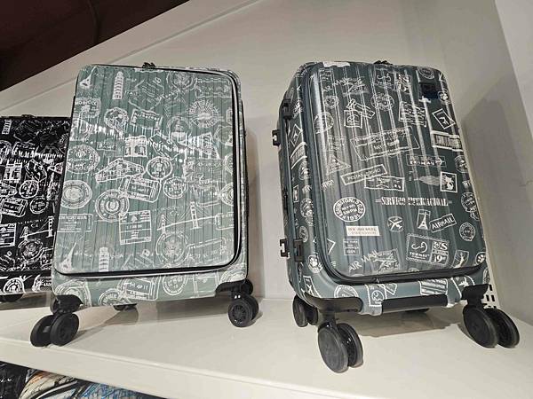 黑箱作業行李箱專賣 (54).jpg