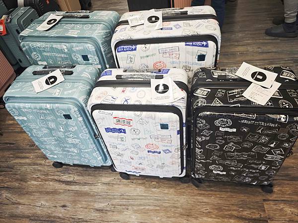 黑箱作業行李箱專賣 (65).jpg