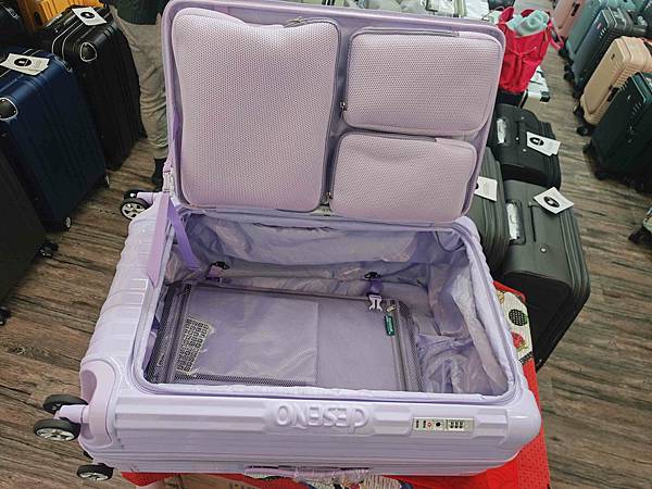 黑箱作業行李箱專賣 (84).jpg