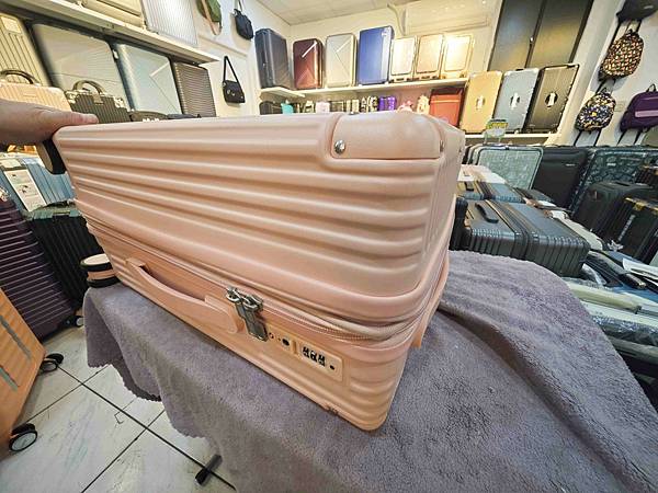 黑箱作業專棊行李箱 (32).jpg