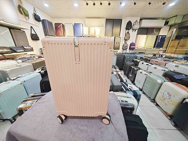 黑箱作業專棊行李箱 (31).jpg