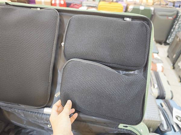 黑箱作業專棊行李箱 (61).jpg