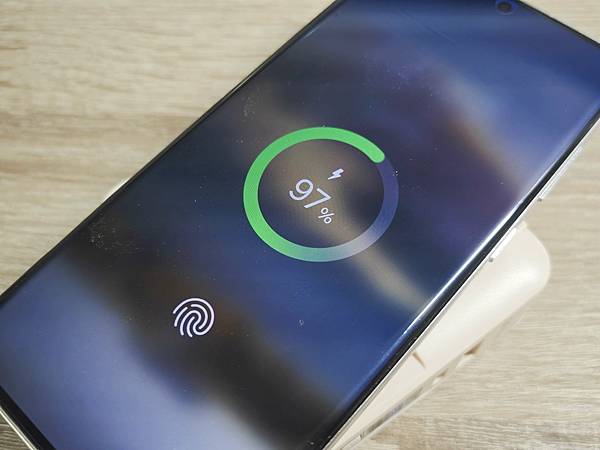 GEYAN萬用行動電源 (32).jpg