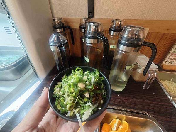 何家香香 麻辣鴛鴦鍋吃到飽 (11).jpg