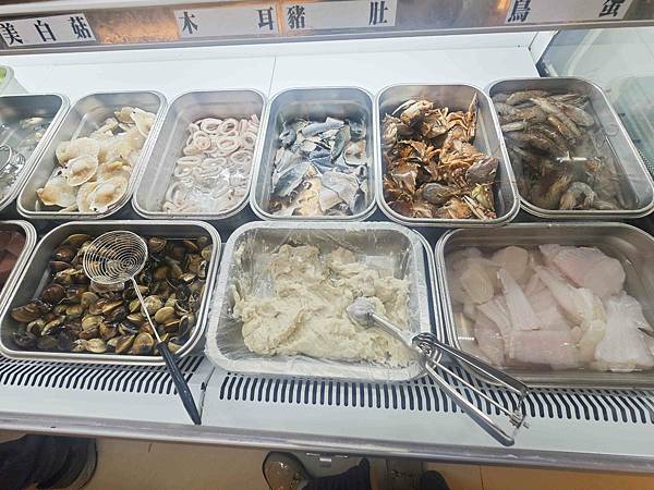 何家香香 麻辣鴛鴦鍋吃到飽 (15).jpg