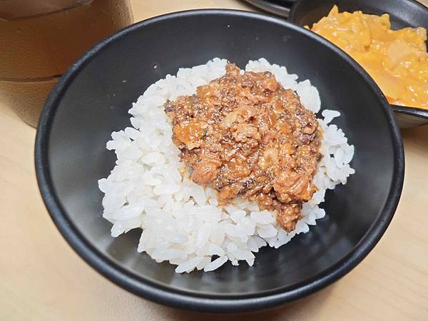 何家香香 麻辣鴛鴦鍋吃到飽 (29).jpg