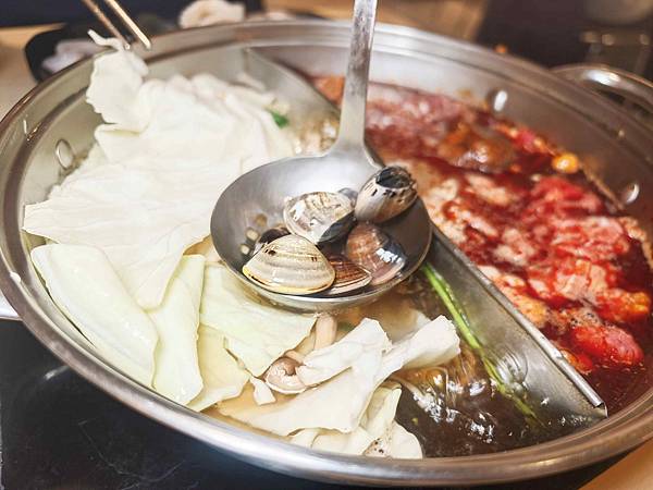 何家香香 麻辣鴛鴦鍋吃到飽 (42).jpg