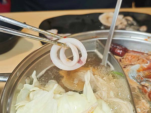 何家香香 麻辣鴛鴦鍋吃到飽 (47).jpg