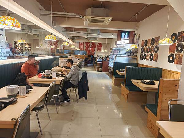 何家香香 麻辣鴛鴦鍋吃到飽 (58).jpg