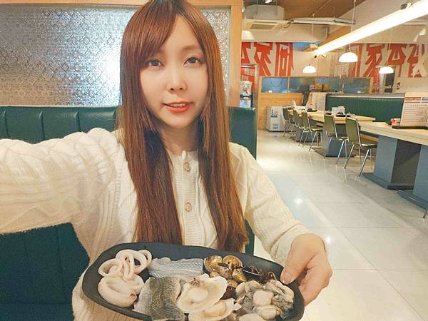 何家香香 麻辣鴛鴦鍋吃到飽 (65).jpg