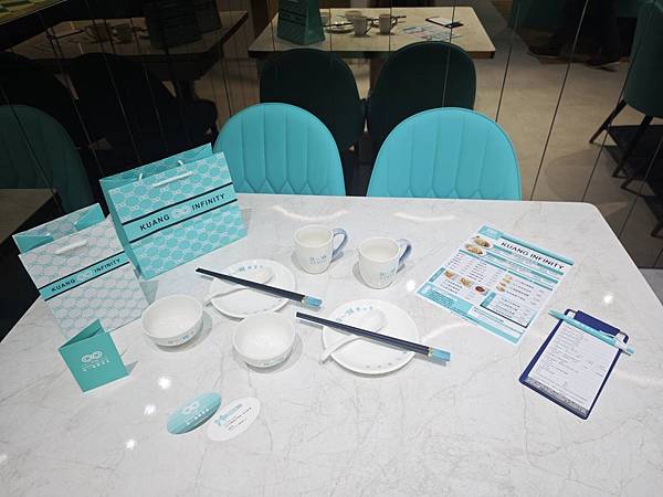 狂一鍋酸菜魚到底在紅什麼 (3).jpg