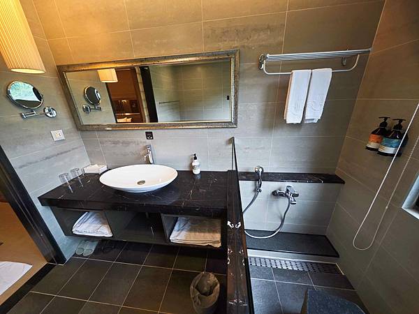 大板根溫泉主題房與恐龍劇團 (288)_副本.jpg