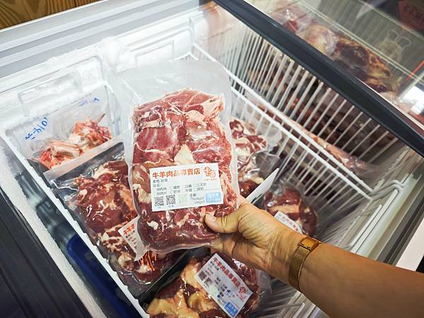 卡吉牛羊肉專賣店 (12).jpg