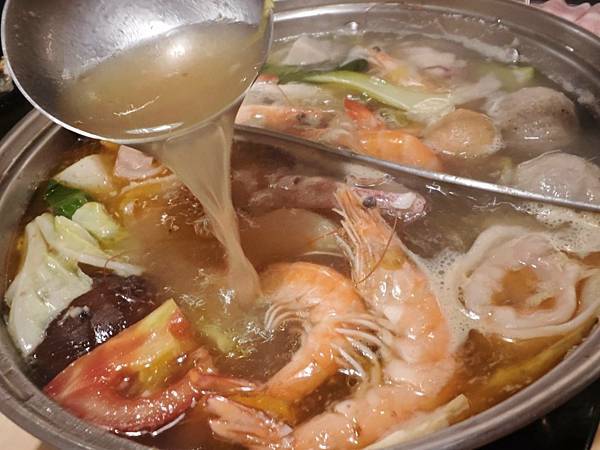 何家香香鍋 (8).jpg