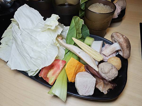 何家香香鍋 (35).jpg