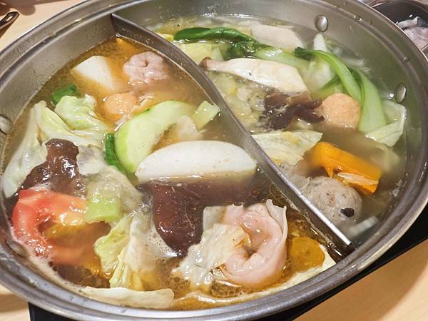 何家香香鍋 (45).jpg