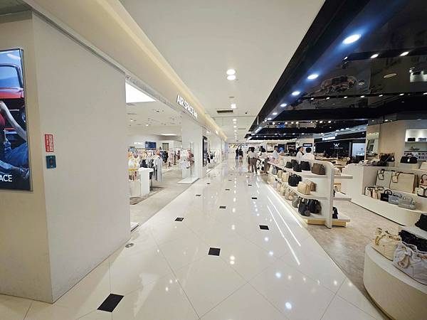 大江購物中心 (7).jpg