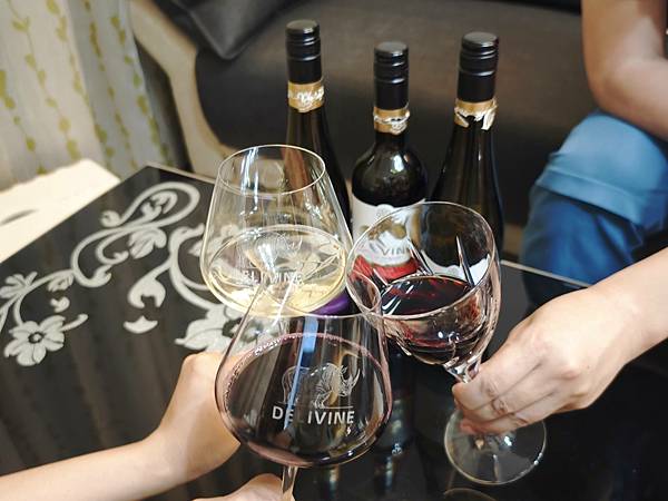 DELIVINE德易喝犀牛無酒精葡萄酒 (6).jpg