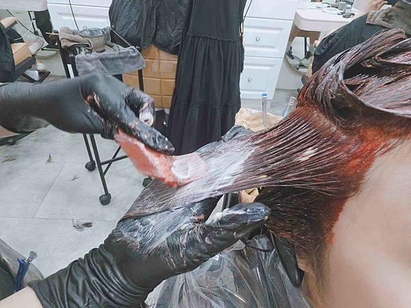 SPARKLING HAIR  SALON (34).jpg