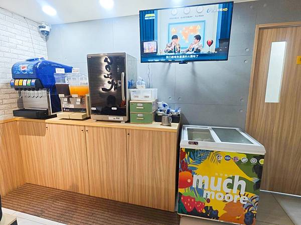 台北江麻辣鴨血臭豆腐 (4).jpg