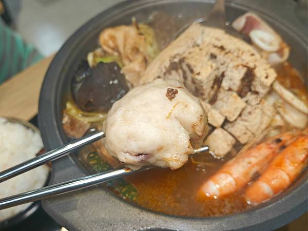 台北江麻辣鴨血臭豆腐 (33).jpg