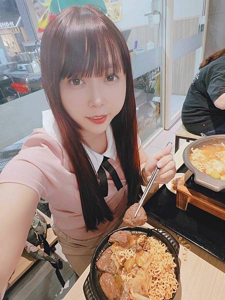 台北江麻辣鴨血臭豆腐 (49).jpg