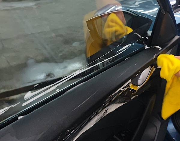 SOFT99車內萬用清潔劑+Roompia 超細清潔刷 (19).jpg