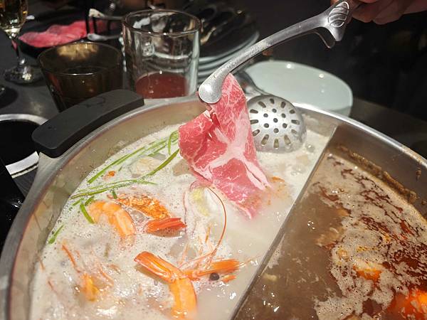 魔椒頂級麻辣鴛鴦鍋 (26).jpg