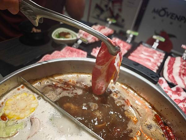 魔椒頂級麻辣鴛鴦鍋 (28).jpg