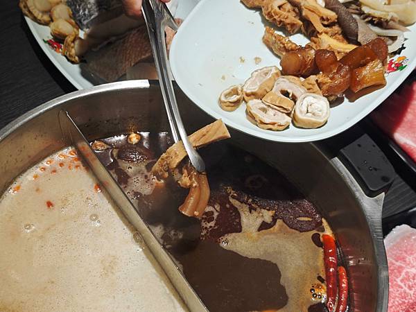 魔椒頂級麻辣鴛鴦鍋 (44).jpg