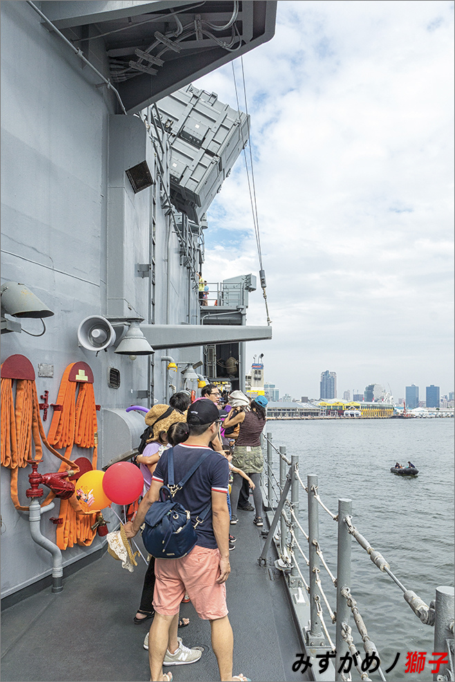 岳飛艦及沱江艦巡禮_11.jpg