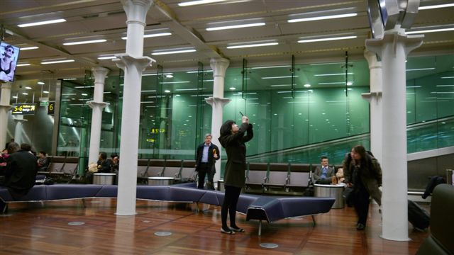 第一次坐Eurostar的克小姐難得拍東拍西 第一次坐Eurostar的克小姐難得拍東拍西