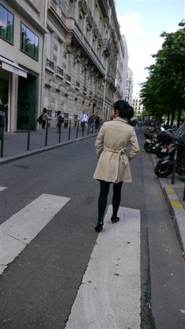 穿高跟鞋逛街 穿高跟鞋逛街