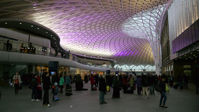 King's Cross車站的嶄新天花板 King's Cross車站的嶄新天花板