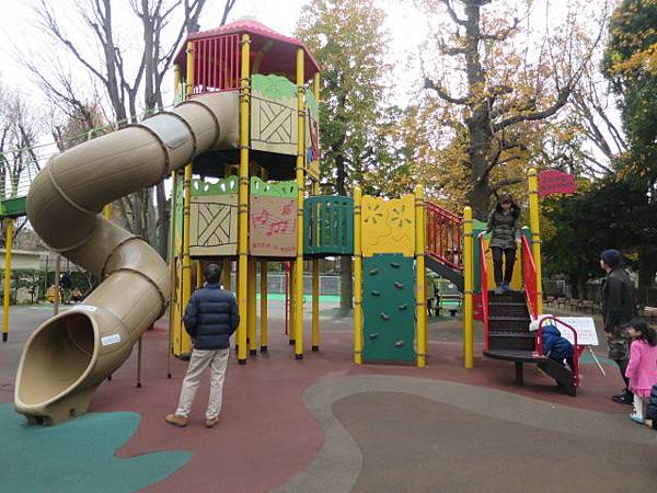 神宮外苑ニコニコパーク 微笑公園 神宮外苑ニコニコパーク 微笑公園