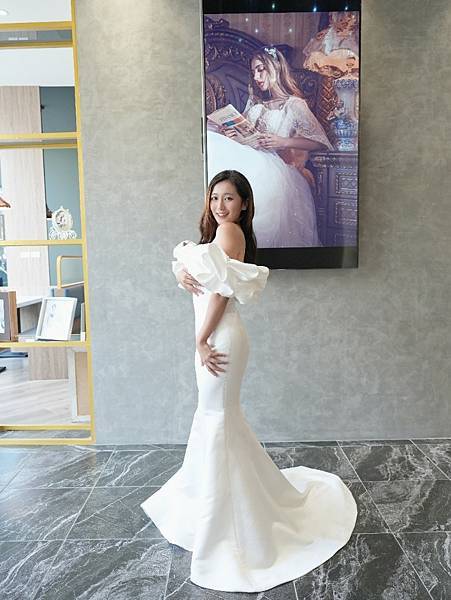 巨星科技婚紗 台南最大百坪韓風實景婚紗 3層樓高的實體教堂