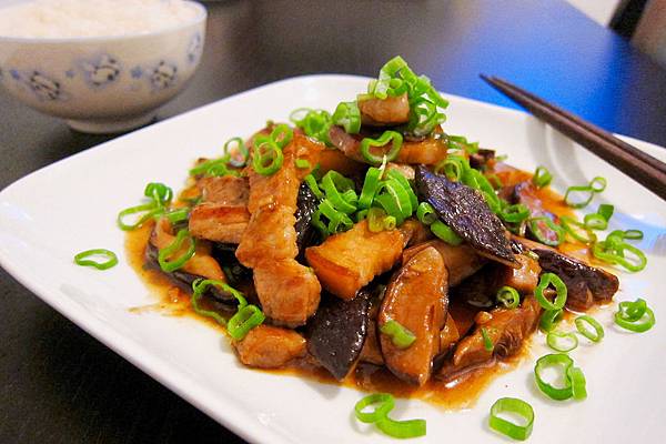 醬燒香菇五花肉.jpg
