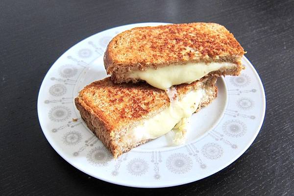 grilled cheese sandwich.jpg