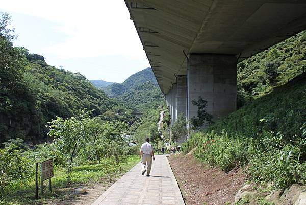 0429淡蘭古道接烏塗窟步道 (7)