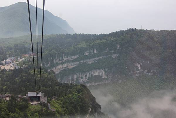 0519四川峨嵋山金頂雲海 (13).JPG