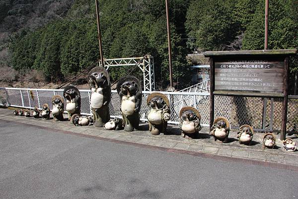 0326京都嵐山瑳峨野觀光火車、保津川遊船 (21).JPG