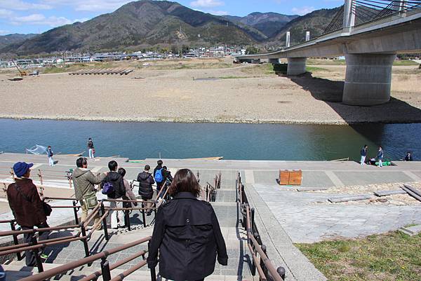 0326京都嵐山瑳峨野觀光火車、保津川遊船 (36).JPG