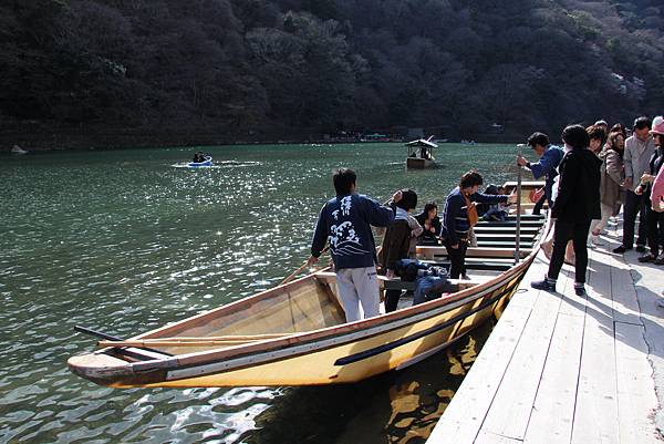 0326京都嵐山瑳峨野觀光火車、保津川遊船 (94).JPG