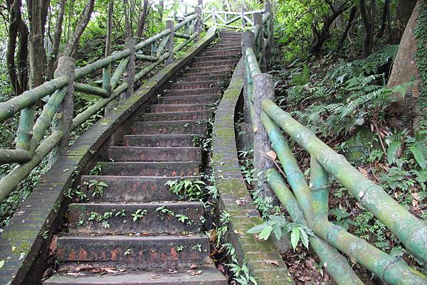 1112海興步道、大武崙山 (35).JPG